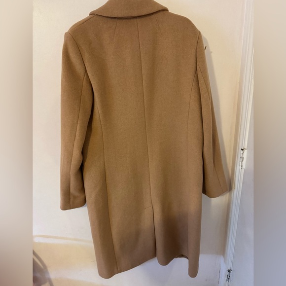 GAP COAT - Picture 2 of 2